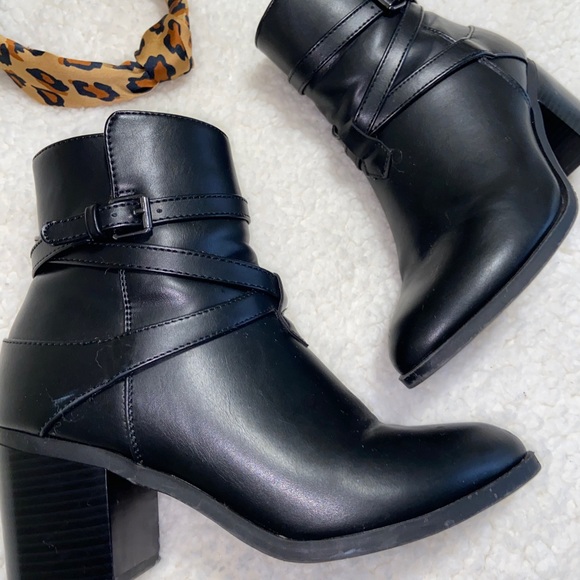 Black Booties - Picture 5 of 8